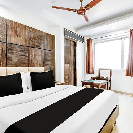 Super Townhouse Arakashan Road Paharganj Formerly Mohan International New Delhi Exteriör bild