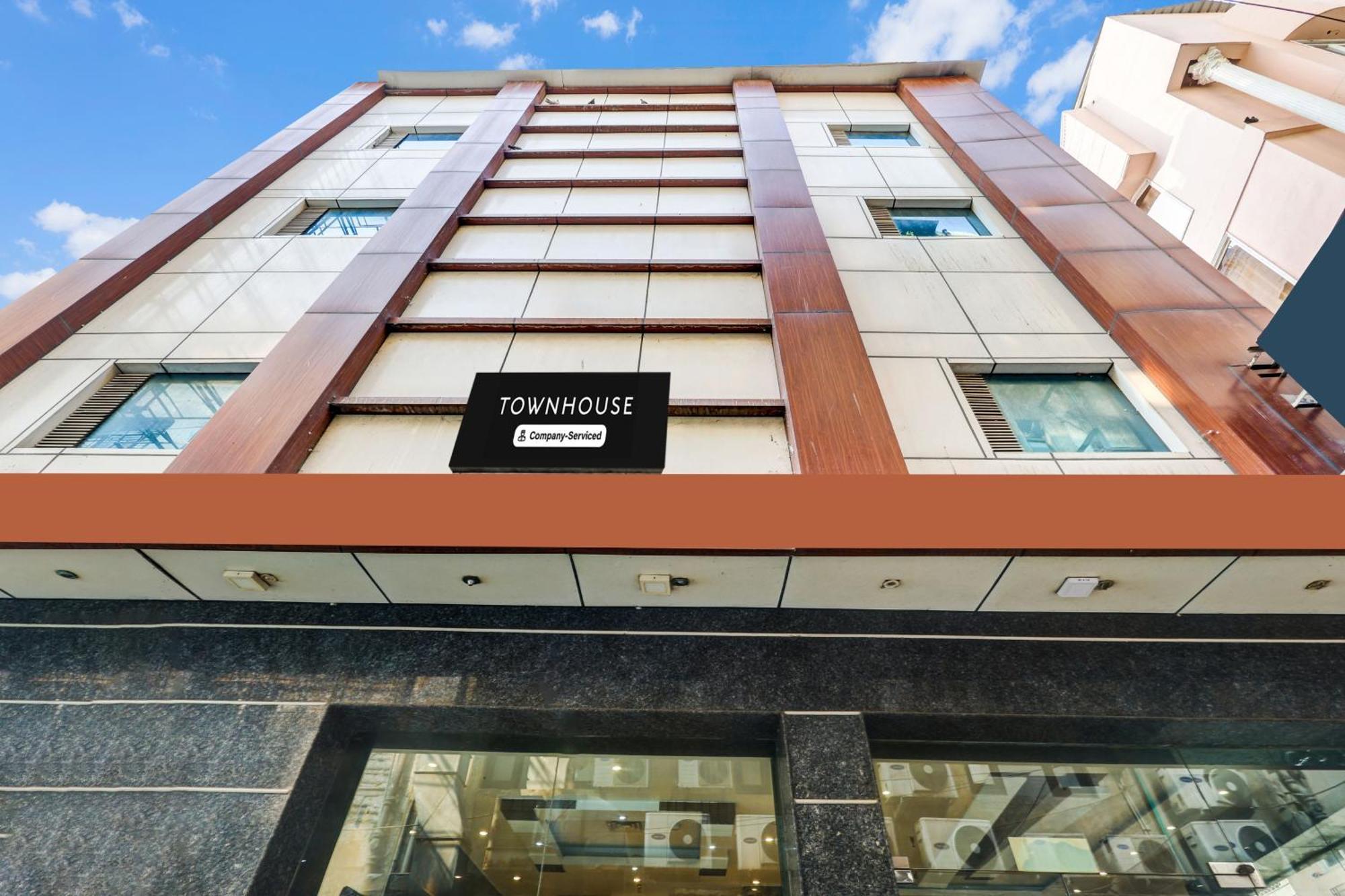 Super Townhouse Arakashan Road Paharganj Formerly Mohan International New Delhi Exteriör bild
