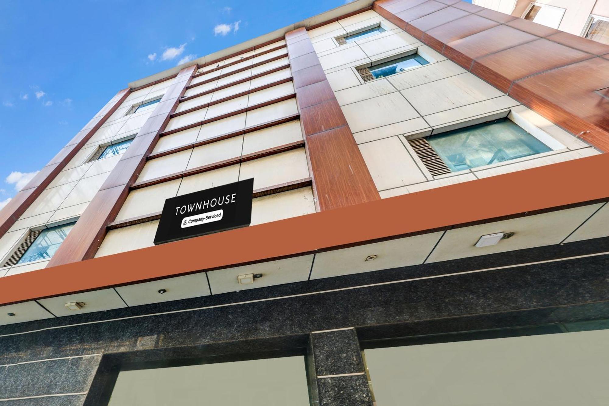 Super Townhouse Arakashan Road Paharganj Formerly Mohan International New Delhi Exteriör bild