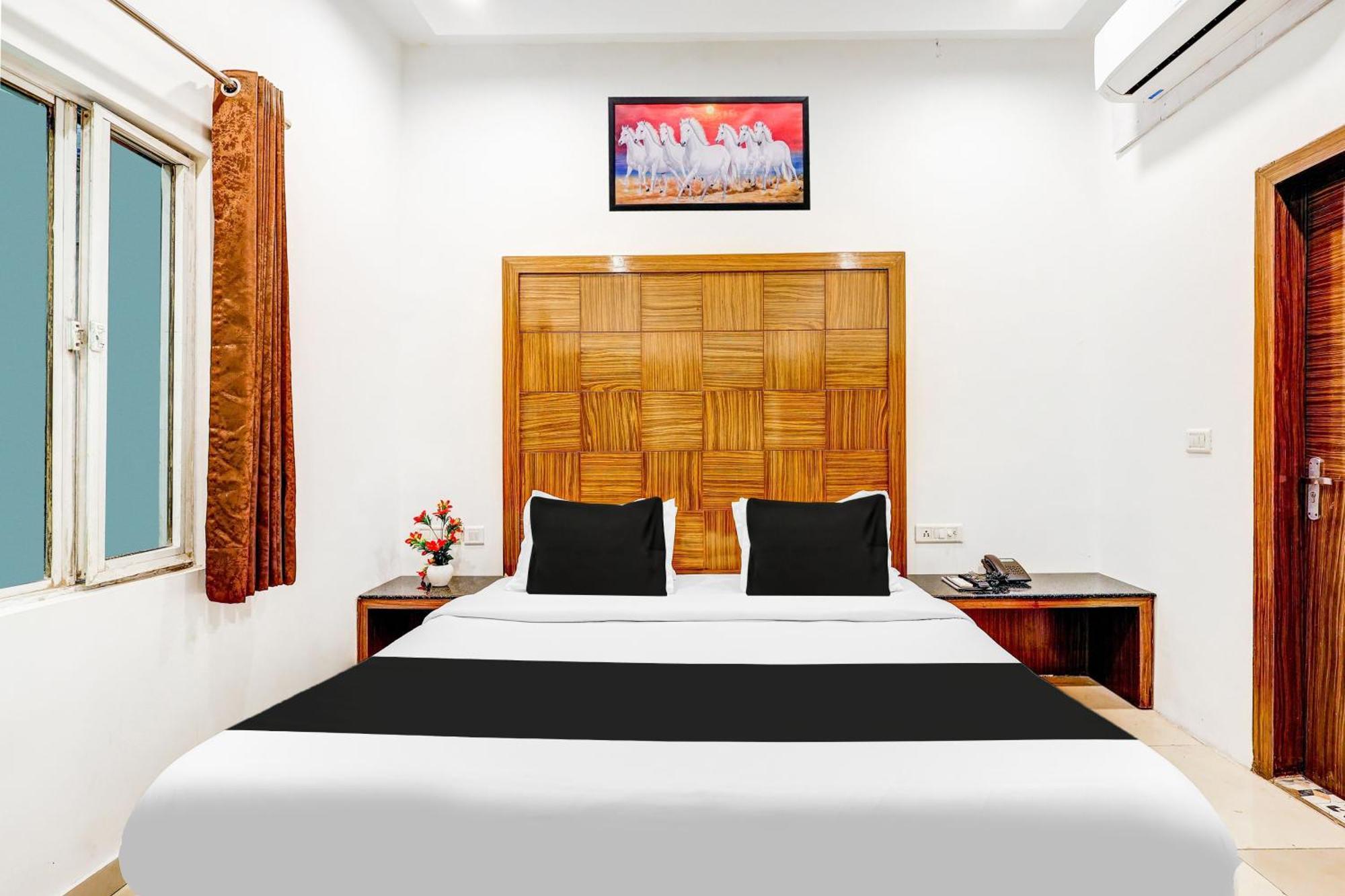 Super Townhouse Arakashan Road Paharganj Formerly Mohan International New Delhi Exteriör bild