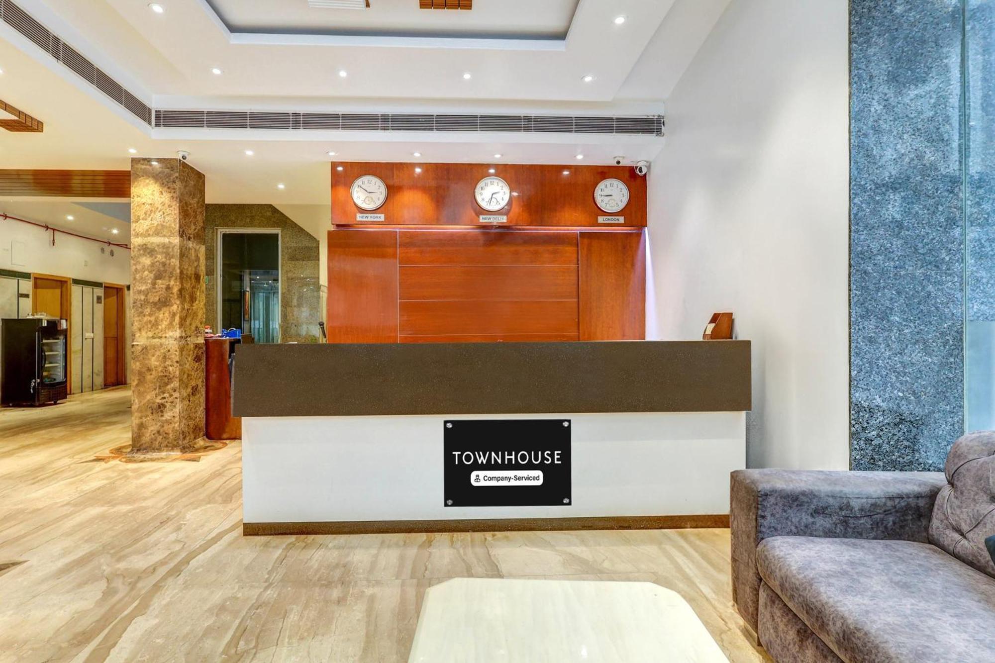 Super Townhouse Arakashan Road Paharganj Formerly Mohan International New Delhi Exteriör bild